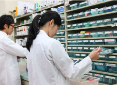 ヤナセ薬局、調剤事業部の機器01